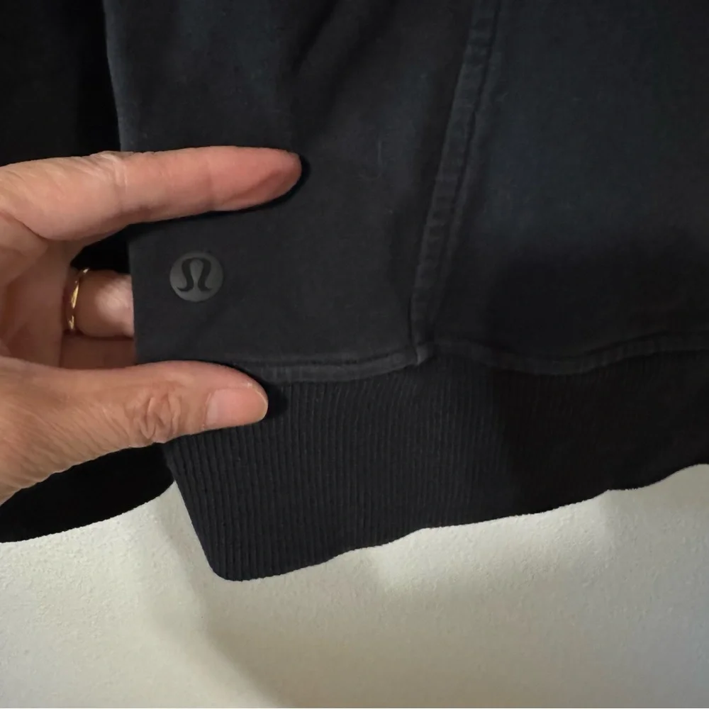 Lululemon Scuba Crew Black Stretch French Terry Pocket Athleisure Workout-6
